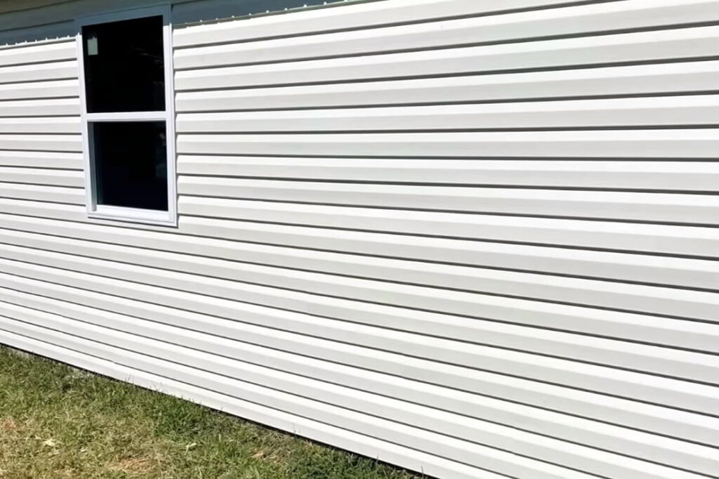 white vinyl siding for house
